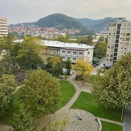 Lovely 2 Bedroom Διαμέρισμα *