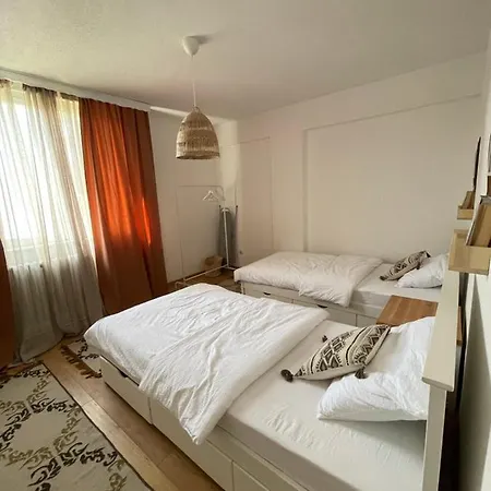 Διαμέρισμα Lovely 2 Bedroom Τούζλα