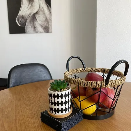 公寓 Lovely 2 Bedroom